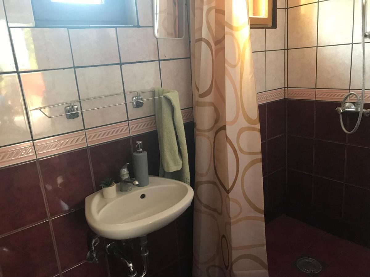 Edu Apartman Hajduszoboszlo Ngoại thất bức ảnh