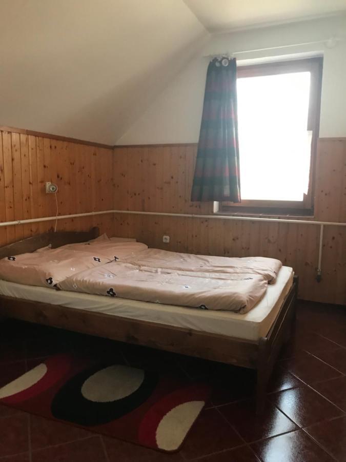 Edu Apartman Hajduszoboszlo Ngoại thất bức ảnh