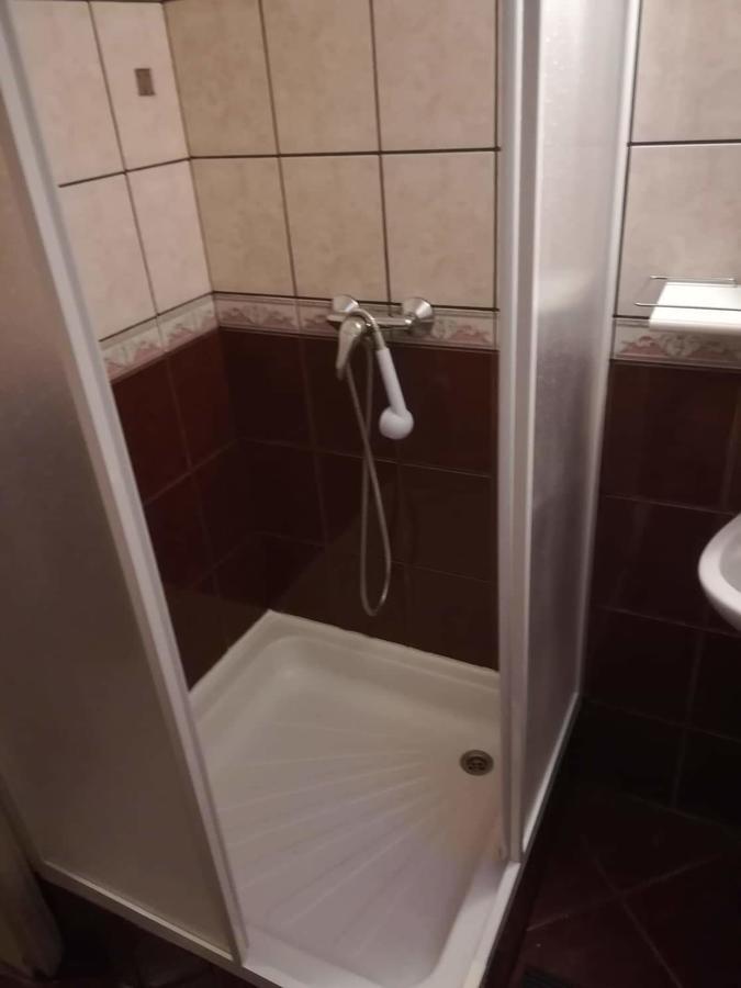 Edu Apartman Hajduszoboszlo Ngoại thất bức ảnh